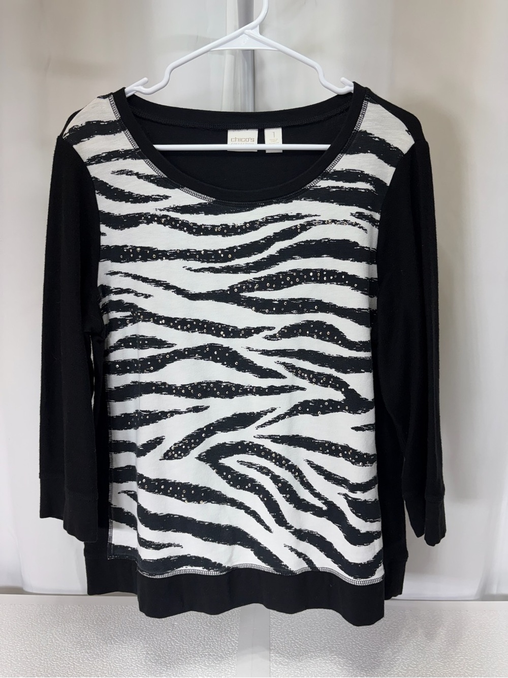 Chico's Black & White Zebra-Print Scoop Neck Long Sleeve Top 4151